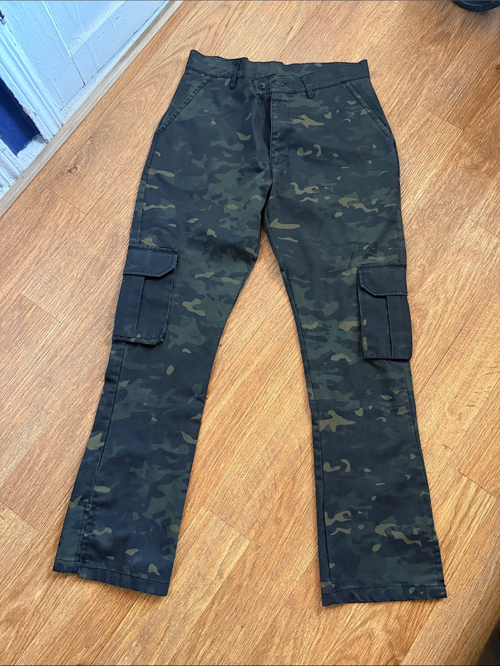 Fashion Nova Men's Camouflage Cargo Pants in Olive & Black